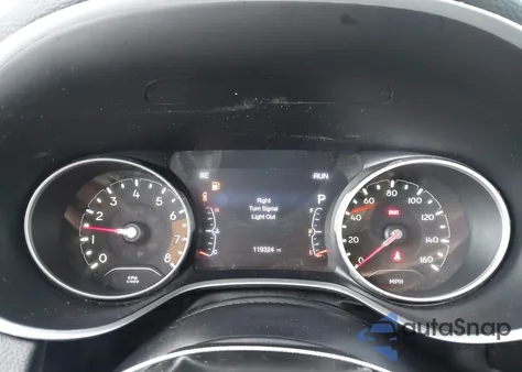 2018 Jeep Compass Latitude 4X4 из США, поврежденный, VIN 3C4NJDBB3JT479902